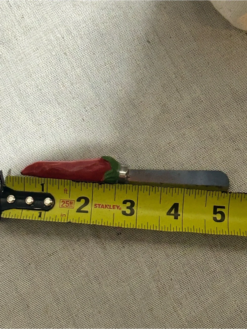 N/A decorative red